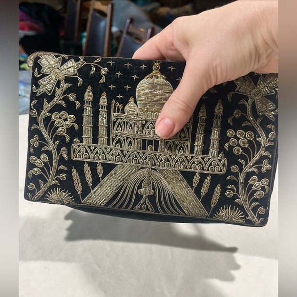 Vintage Black Velvet Evening Clutch With Double Beaded Raised Scenic Taj Mahal - Picture 9 of 16